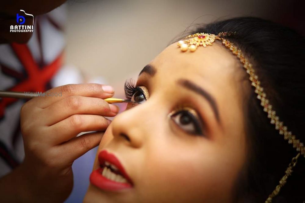 Photo By Amreen Makeovers - Bridal Makeup