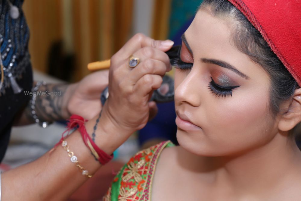 Photo By Ratnapriya Studio - Photographers