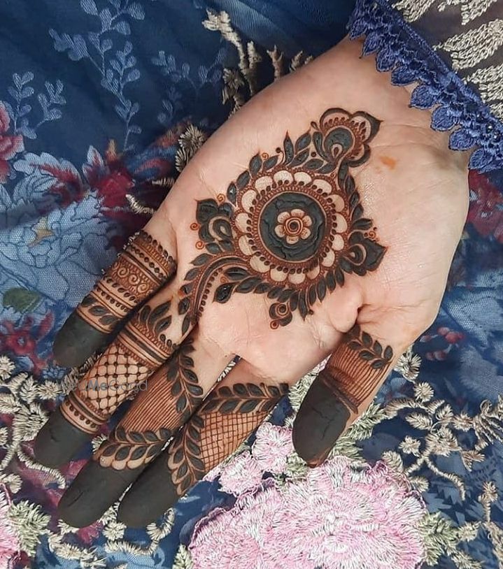 Photo By Tejas Mehendi Artist - Mehendi Artist