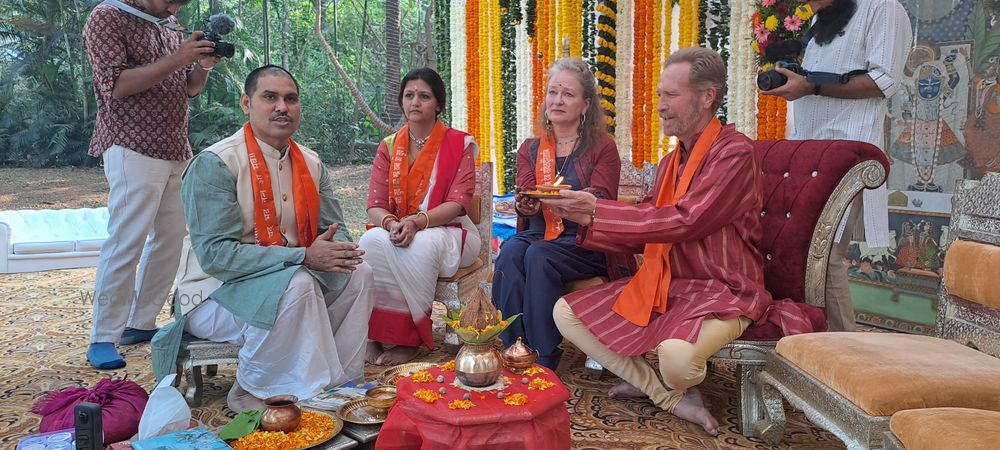 Photo By Pandit Ji Arya Samaj - Wedding Pandits 