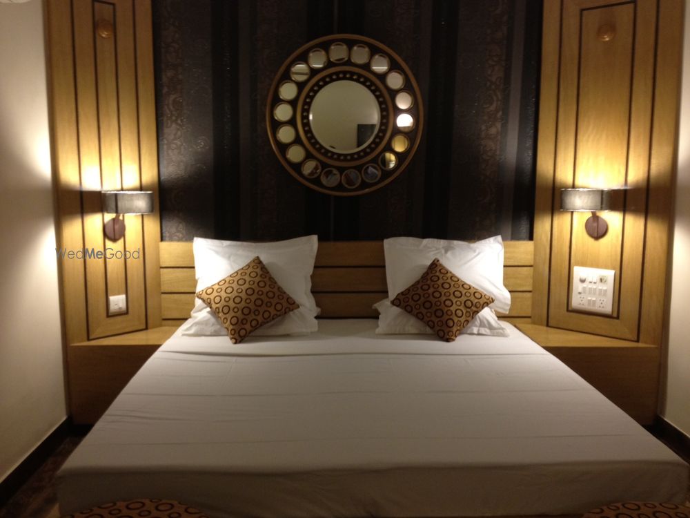 Photo By Palm Village Resort - Venues