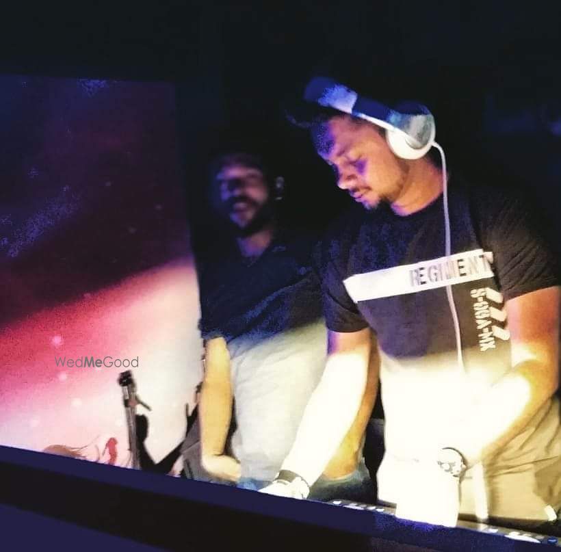 Photo By Droptrix - DJs