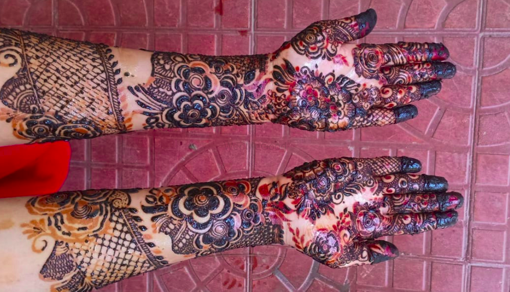 Henna by Tanaaz