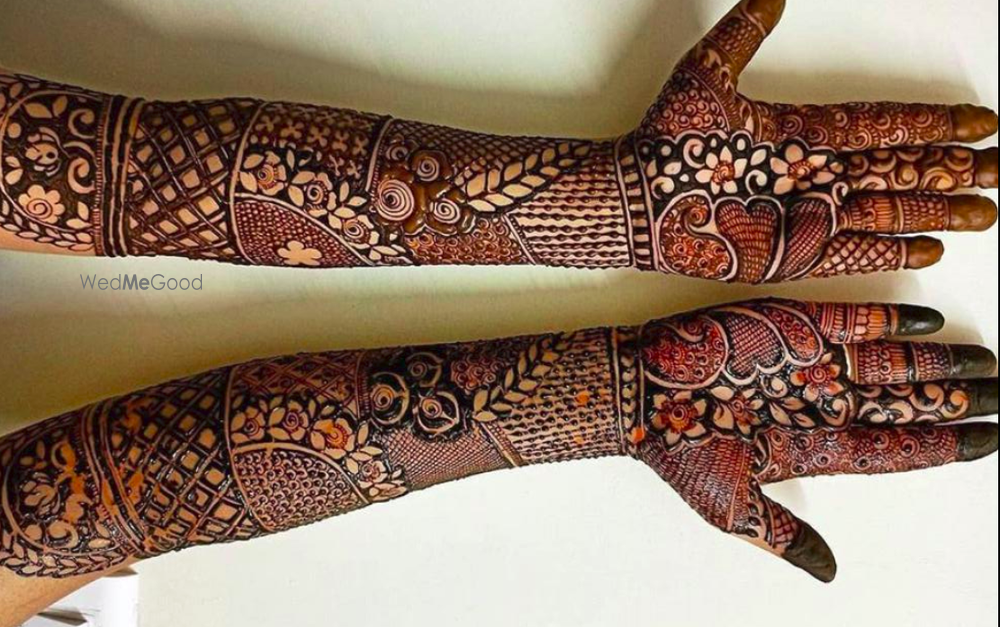 Mehendi Arts by Ruhi