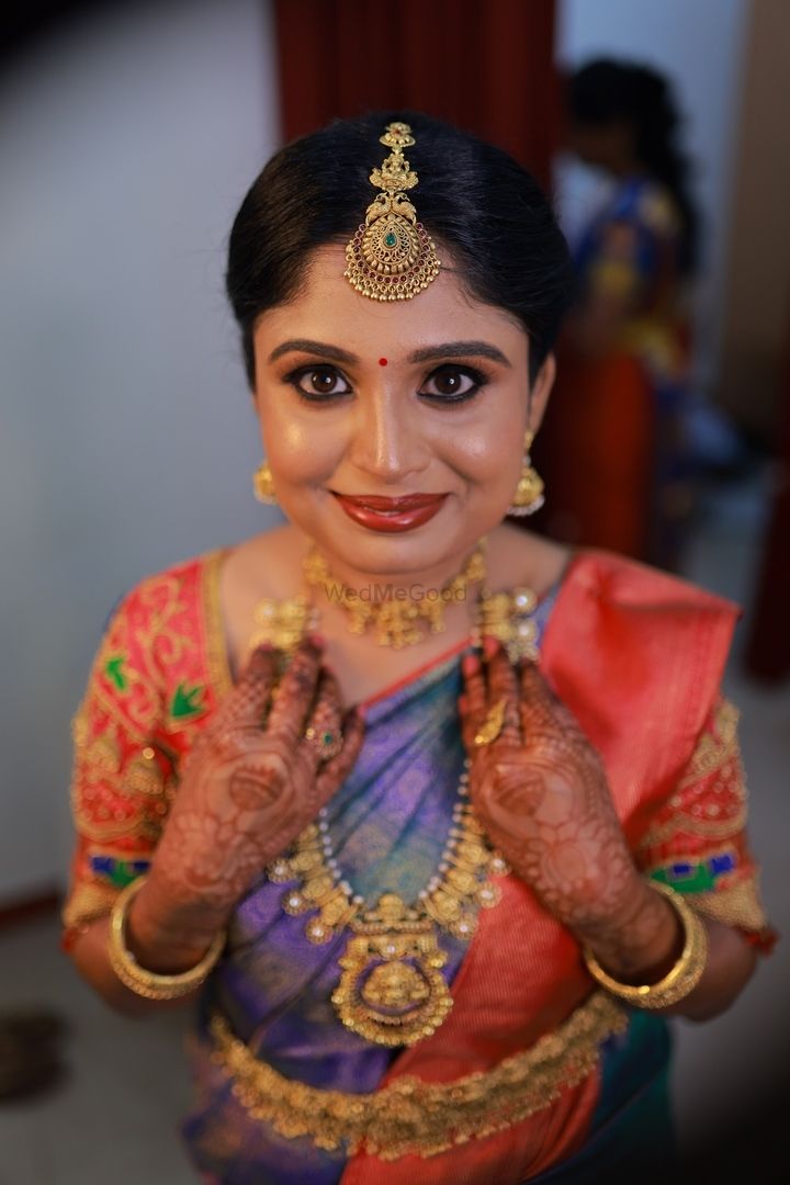 Photo By Makeover by Deepika - Bridal Makeup