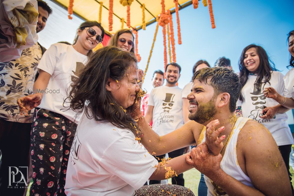 Photo By Pix De Amor - Photographers