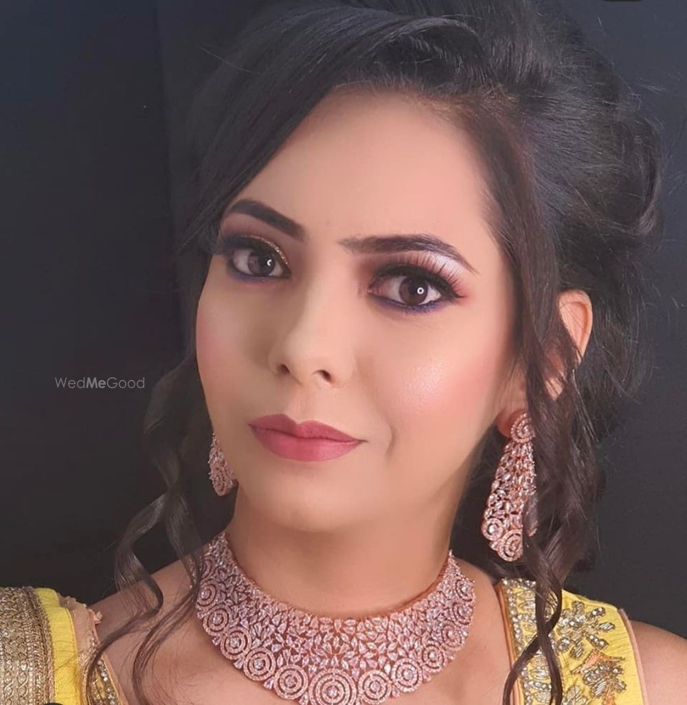 Photo By Happy Makeovers - Bridal Makeup