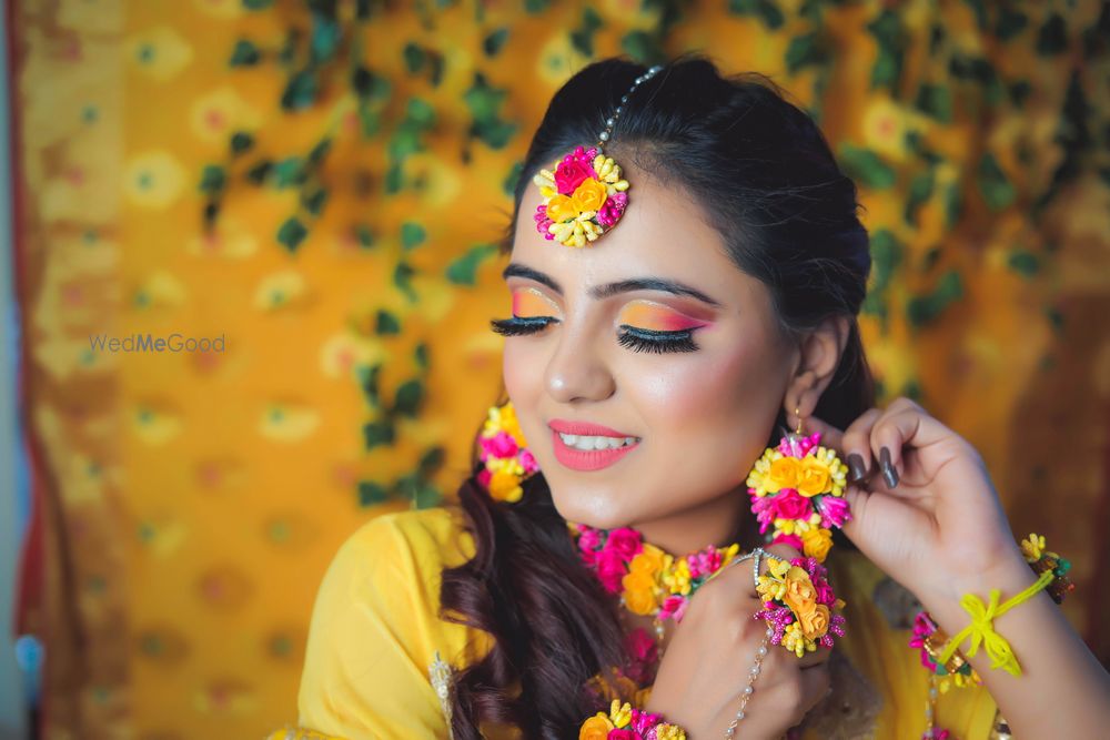 Photo By Makeovers by Harleen - Bridal Makeup