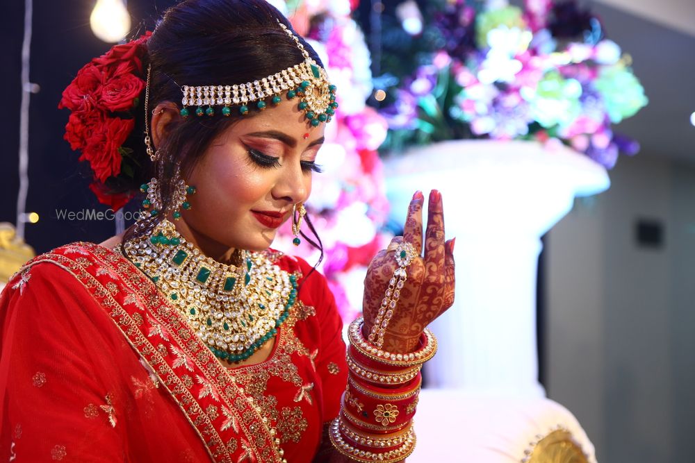 Photo By Priya Saha Luxury Makeup and Hair Stylist - Bridal Makeup