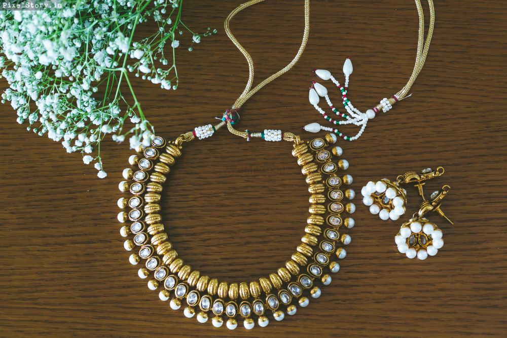 Photo of Gold Bridal Jewelry with Pearl Drops