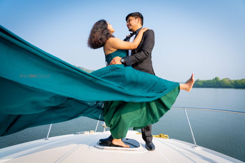 Photo By Lawnil Fernandes - Pre Wedding Photographers