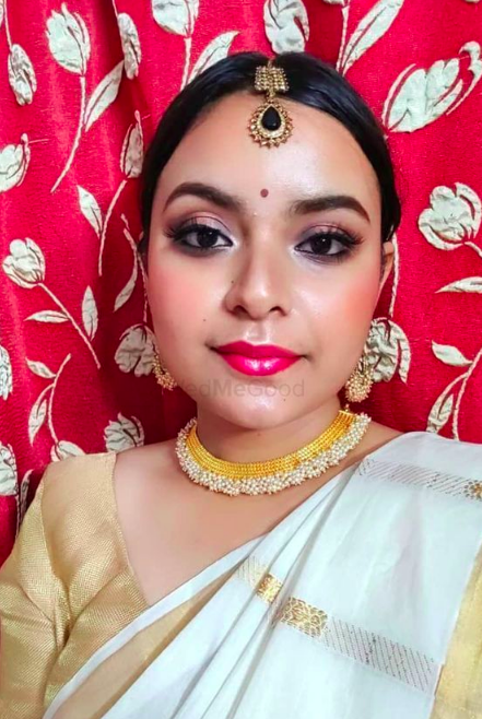 Photo By Curves and Colours - Bridal Makeup