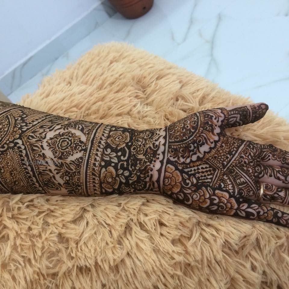 Photo By Ayra Art and Bakester - Mehendi Artist