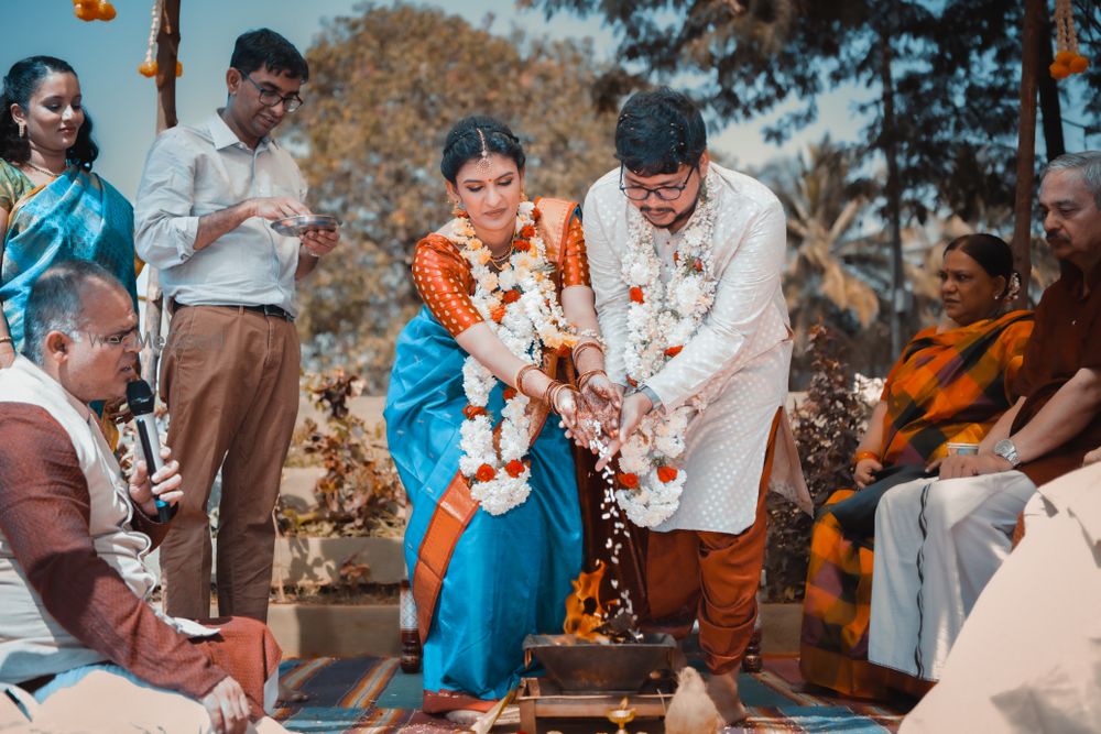 Photo By Living Pixels by Ankit Preksha Photography - Photographers