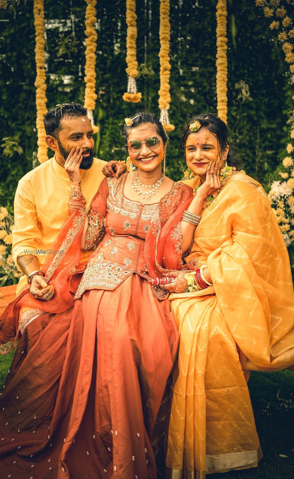 Photo By Living Pixels by Ankit Preksha Photography - Photographers