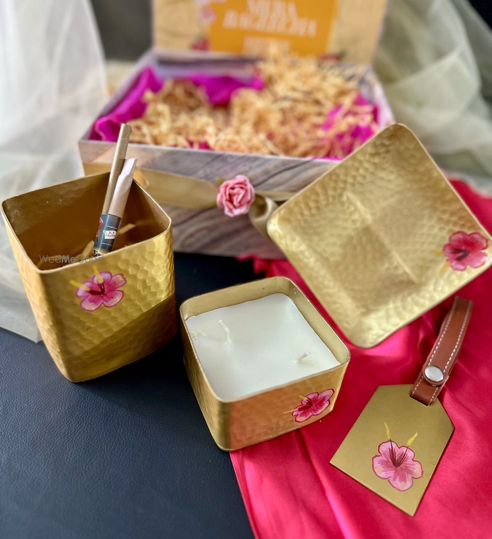 Photo By The B Factory - Trousseau Packers