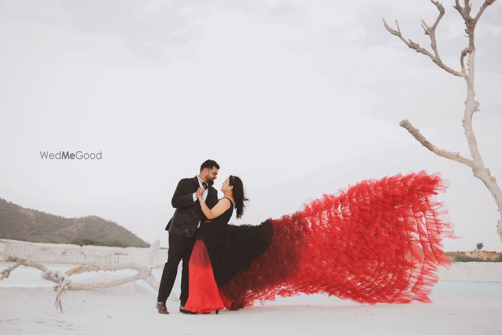 Photo By Wedding Diaries By OMP - Pre Wedding Photographers