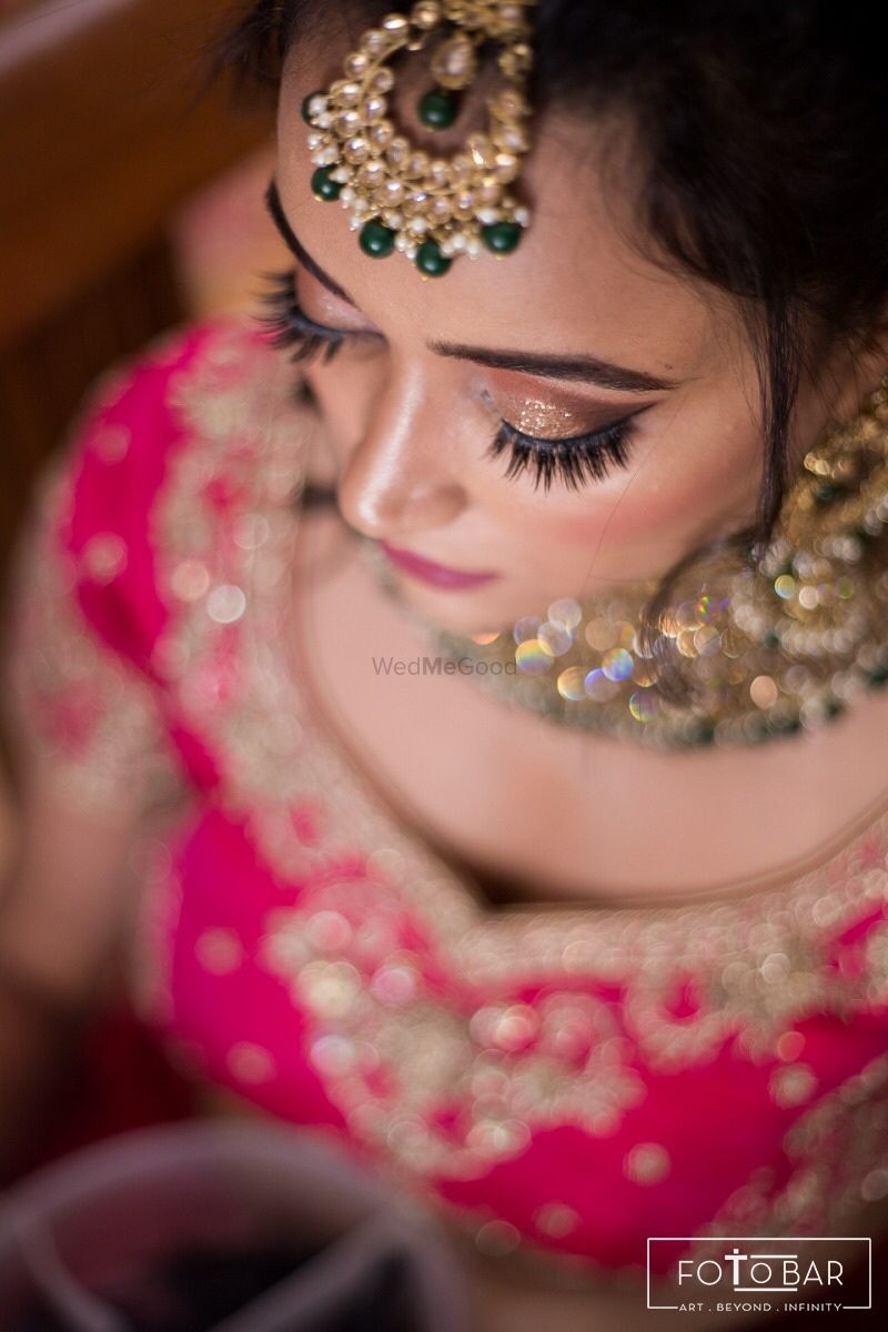 Photo of Beautiful shimmer eye makeup for the wedding day