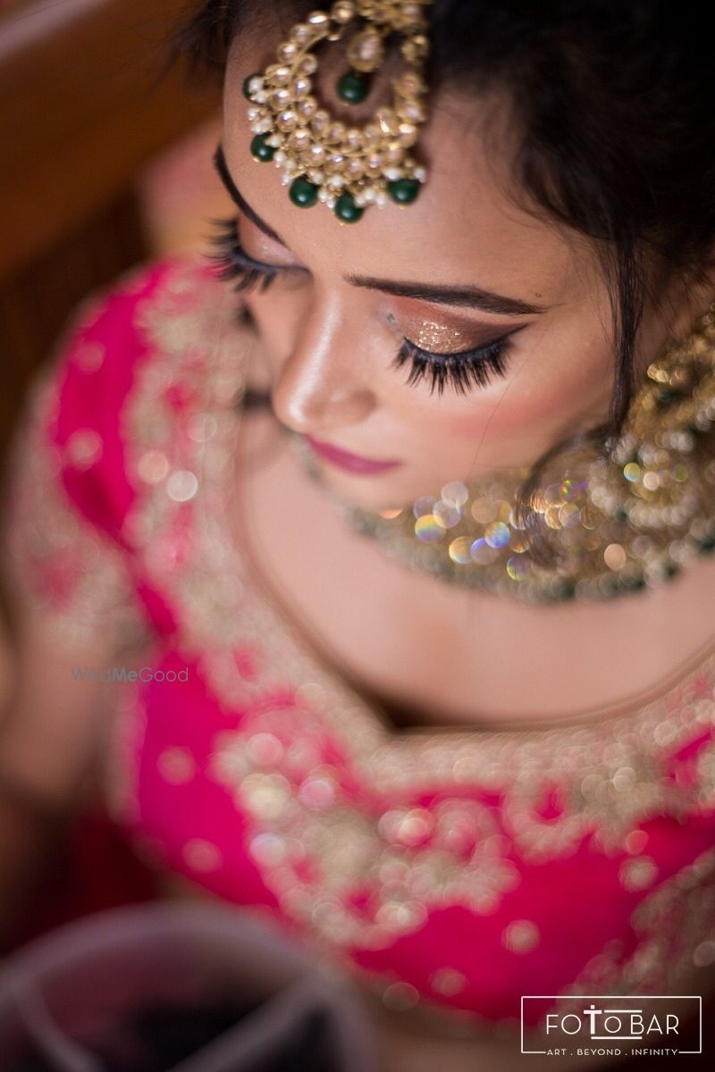 Photo of Beautiful shimmer eye makeup for the wedding day