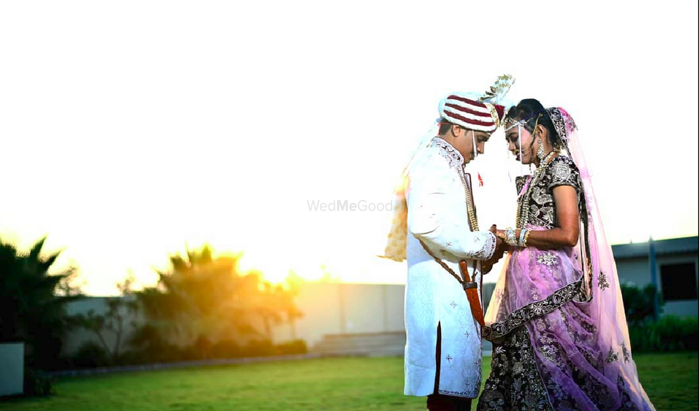 RunanuBandh - The Wedding Photographer