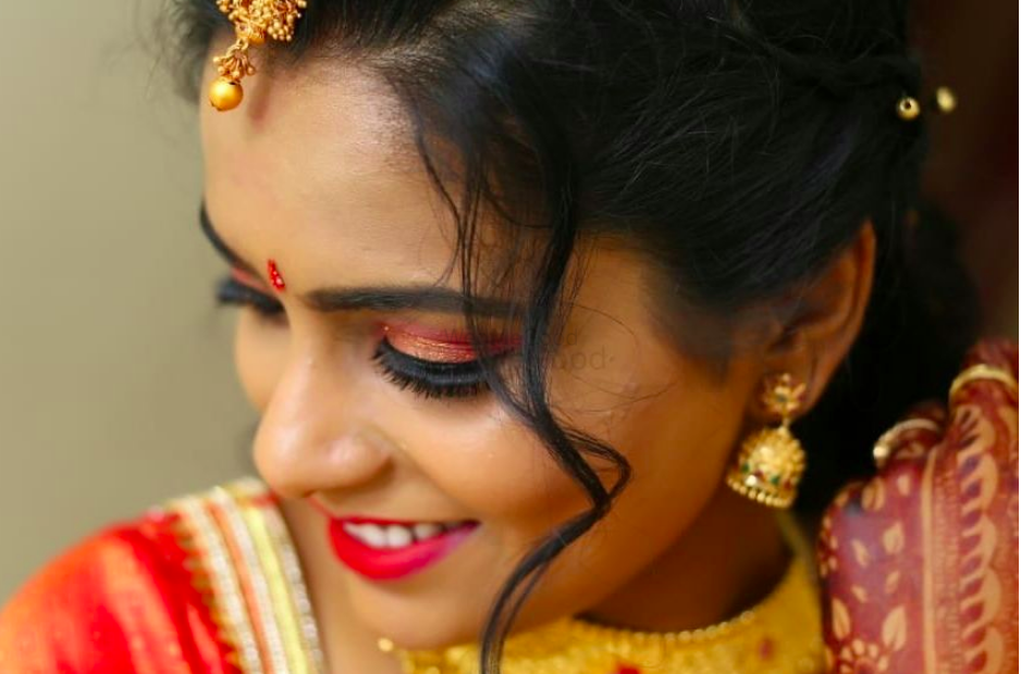 Photo By Makeover by Sunitha Vagale - Bridal Makeup
