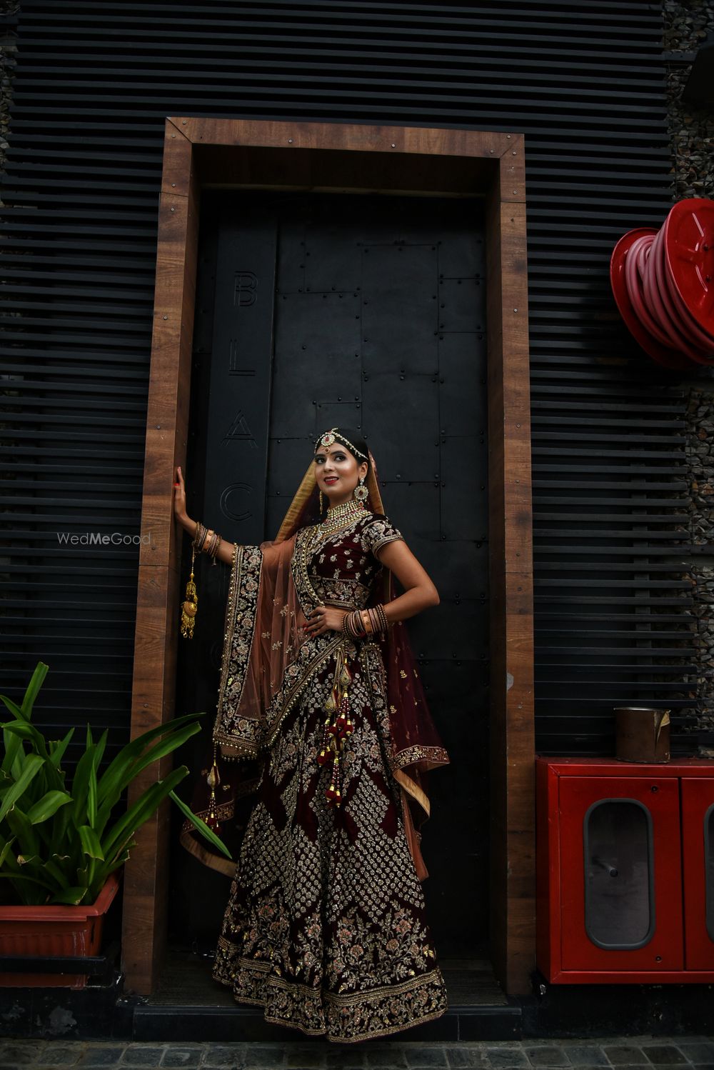 Photo By Makeup by Manisha Najwani - Bridal Makeup