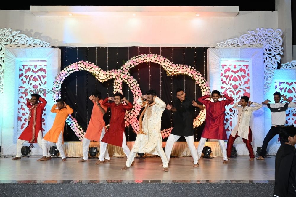 Photo By Rising Star Dance Academy - Sangeet Choreographer