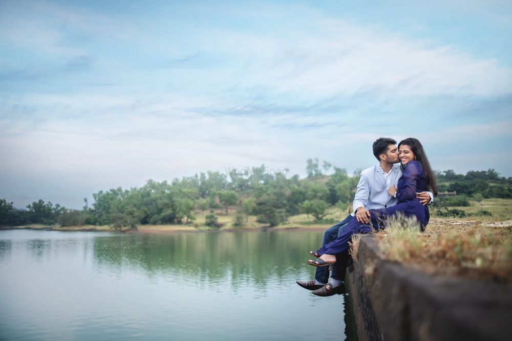 Photo By Fotobloom.in - Pre Wedding Photographers