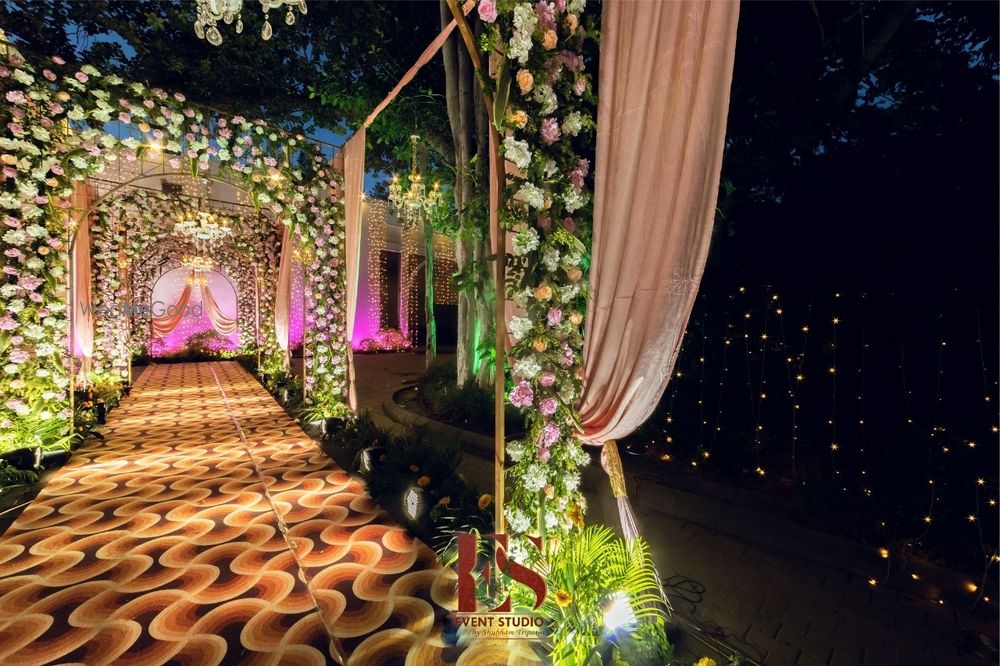 Photo By Event Studio by Shubham Tripathi - Decorators