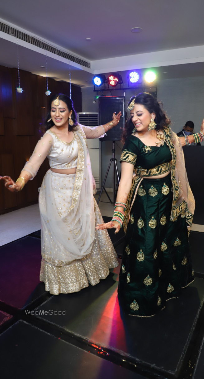 Photo By Thumak Twins - Sangeet Choreographer