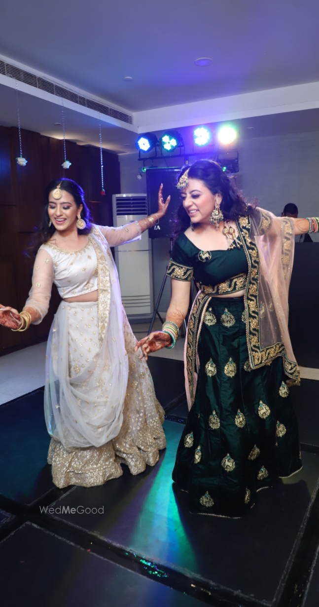 Photo By Thumak Twins - Sangeet Choreographer