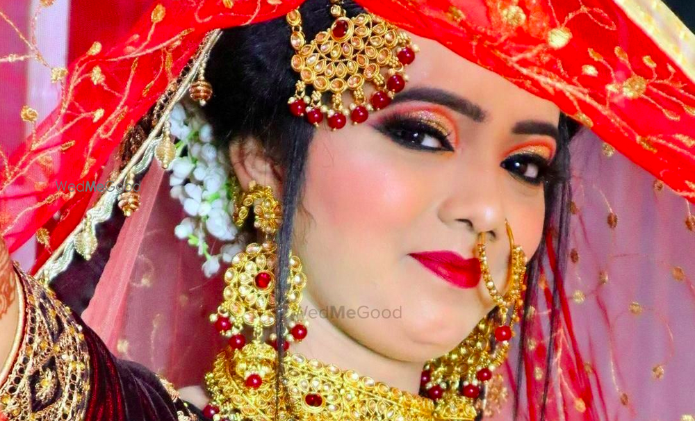Fatima Makeup Artist