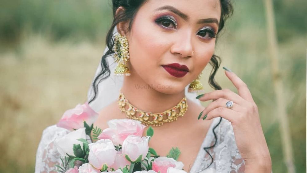 Makeup Artist Dipshikha Hiloidari