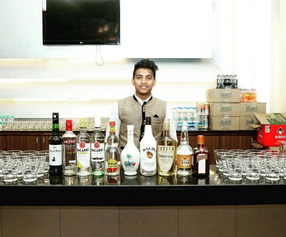 Photo By Twins Bartender Event - Bartenders