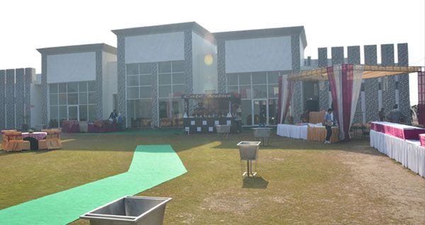 Photo By Tulip Garden - Venues