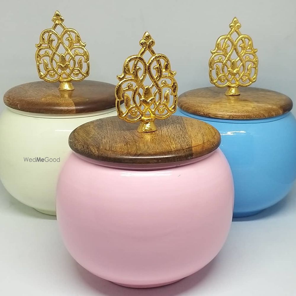 Photo By Wrap n Pack - Trousseau Packers