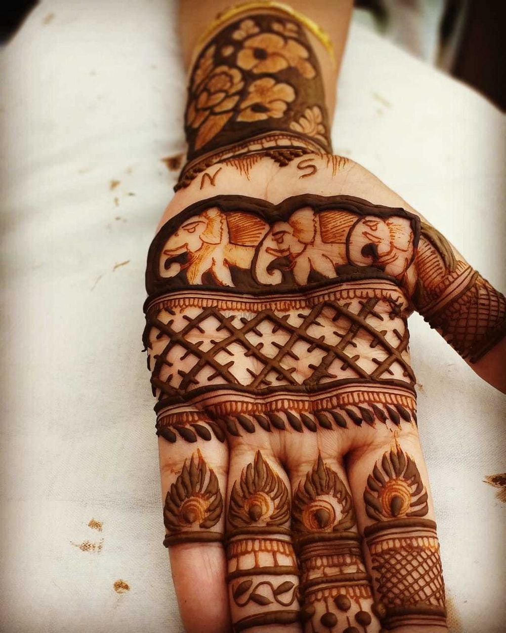 Photo By Suraj Mehandi Artist - Mehendi Artist