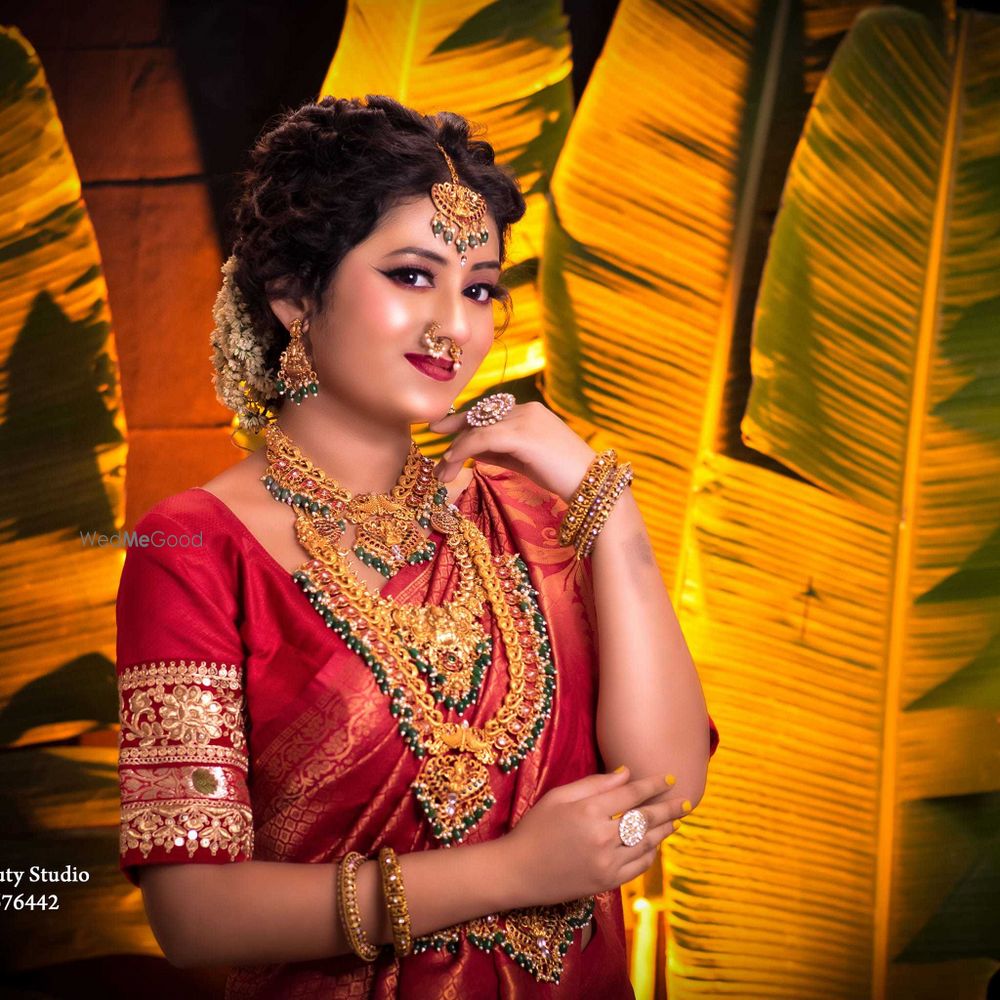 Photo By Snigdha Beauty Studio & Academy - Bridal Makeup