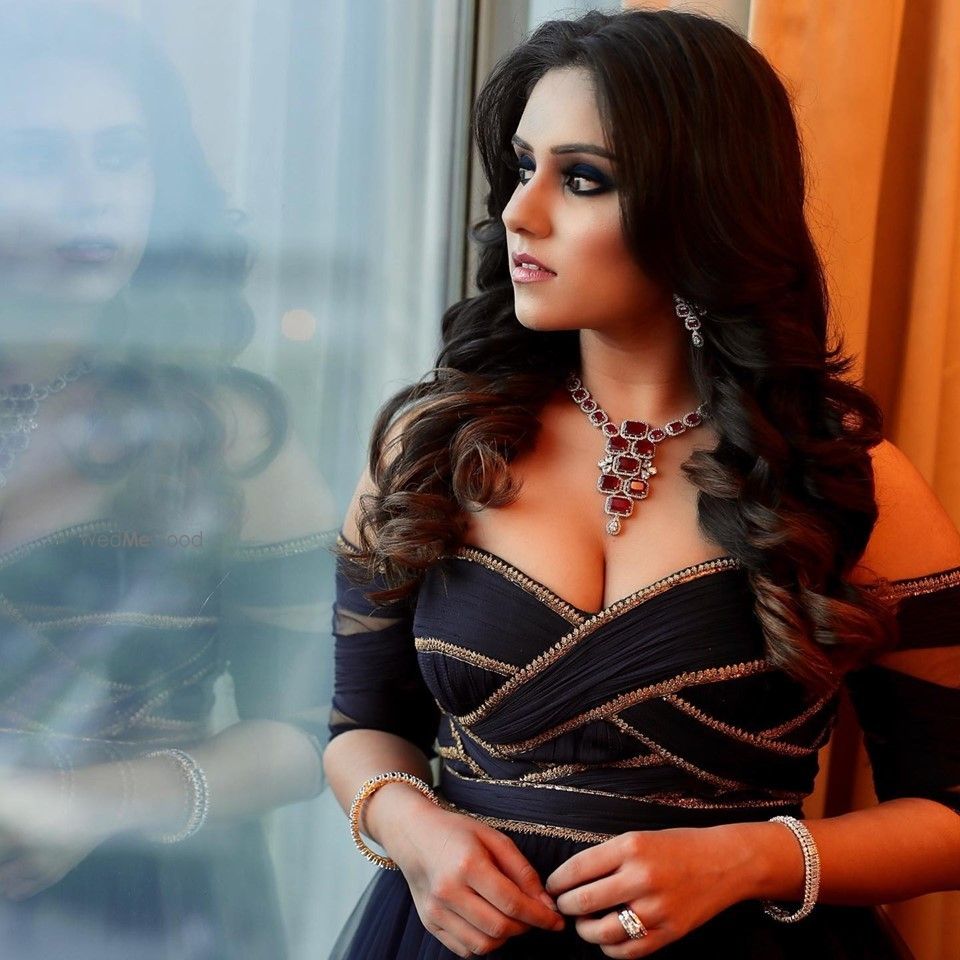 Photo By Makeovers by Swati - Bridal Makeup