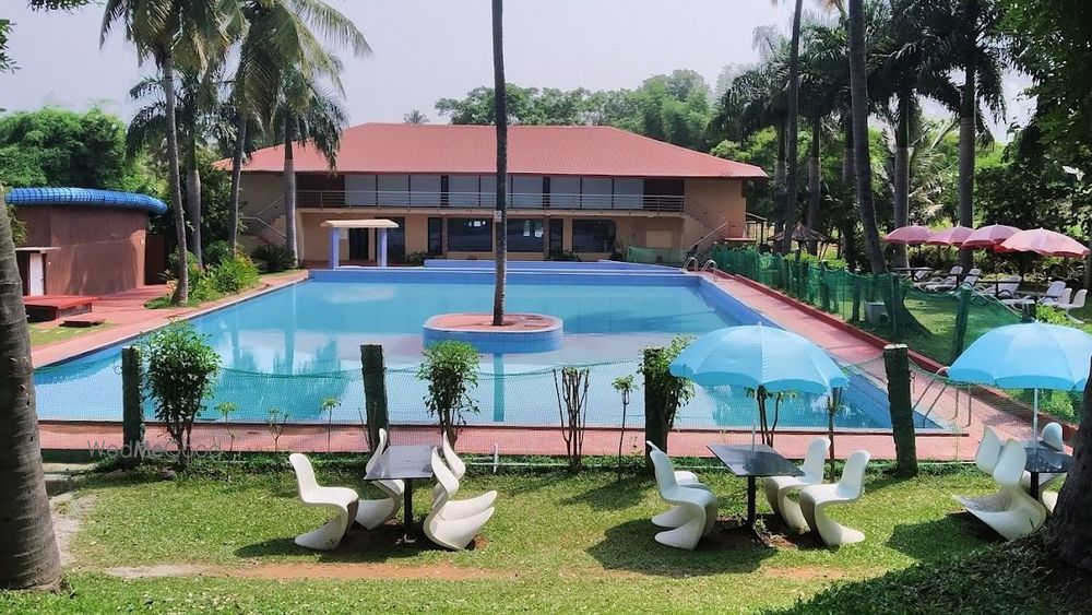 Elim Resorts