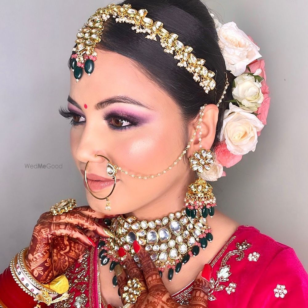 Photo By Alka Kohli Makeovers - Bridal Makeup