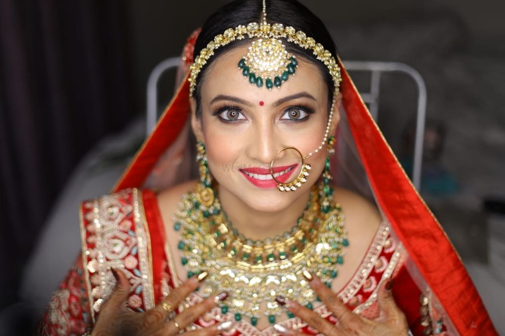 Photo By Makeovers by Nishneet - Bridal Makeup