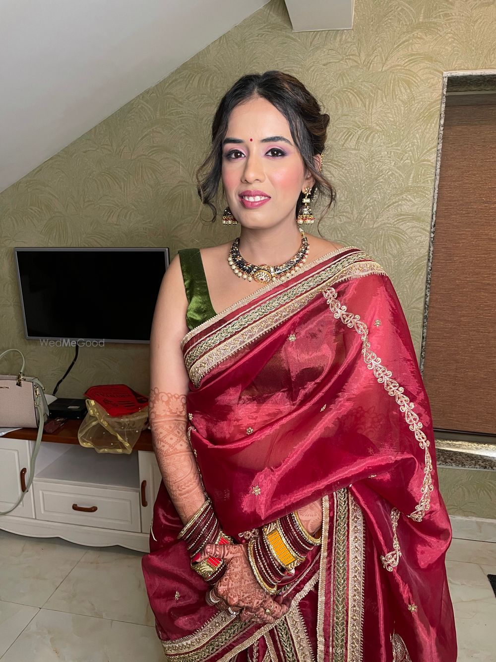 Photo By Makeovers by Nishneet - Bridal Makeup