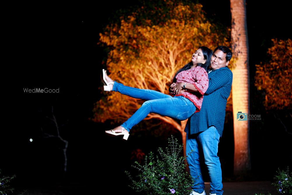 Photo By Zoom Studio - Photographers