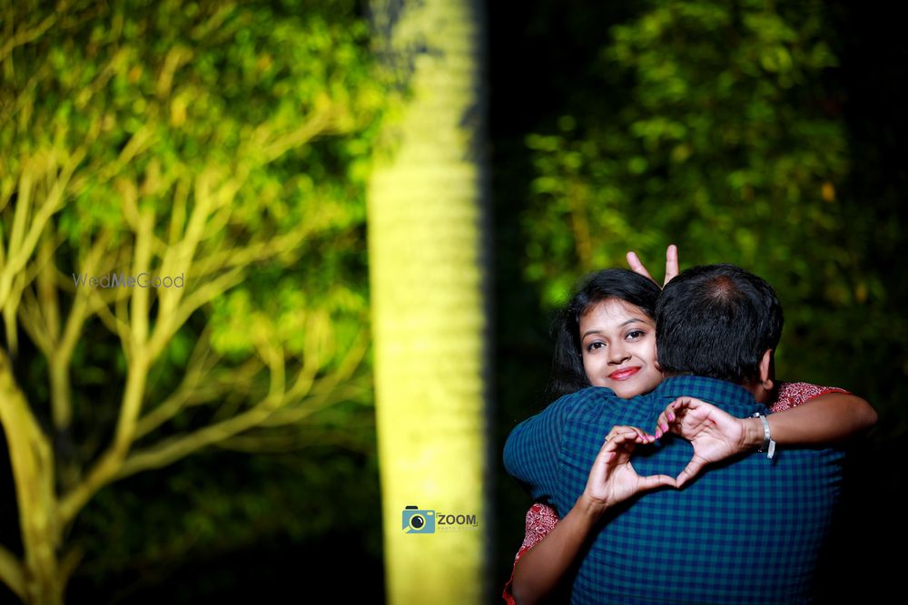 Photo By Zoom Studio - Photographers