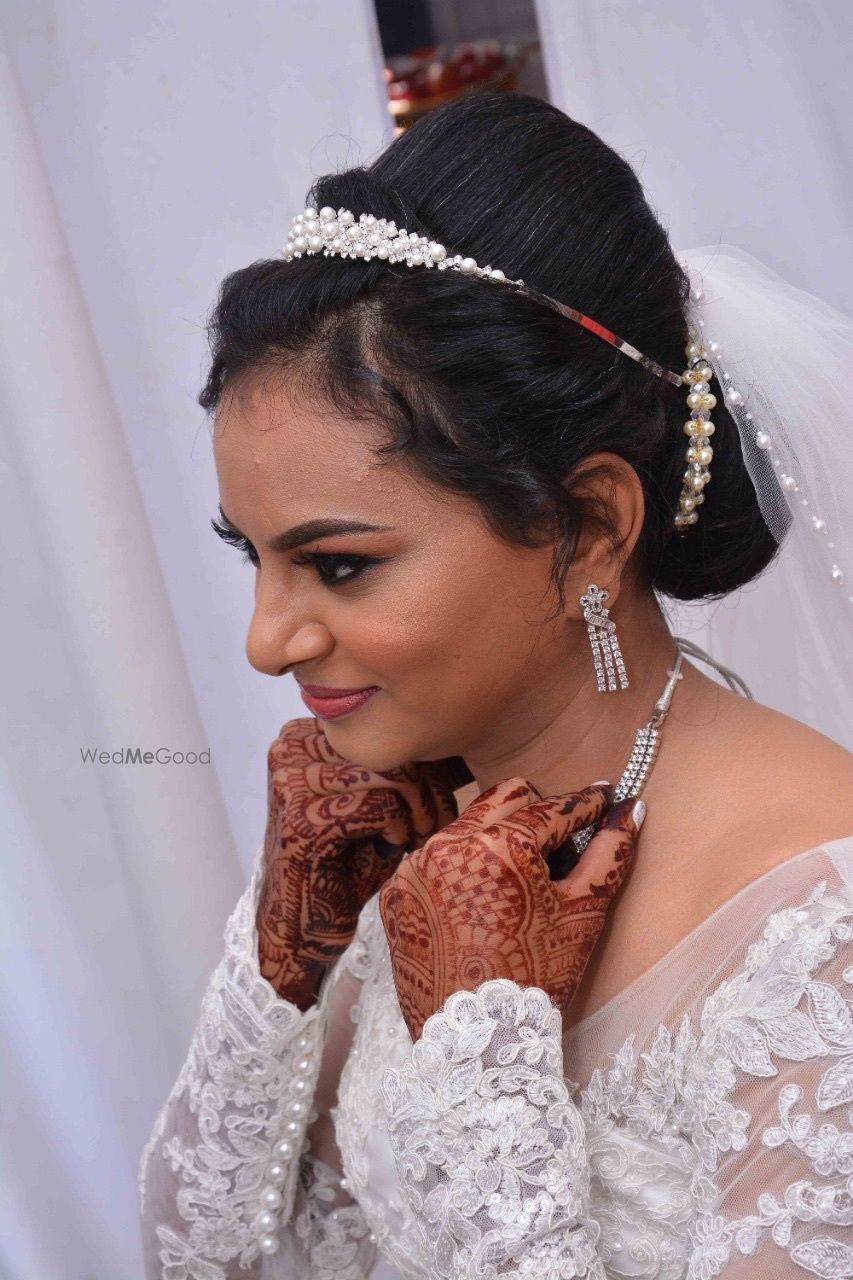 Photo By Krish Makeovers - Bridal Makeup