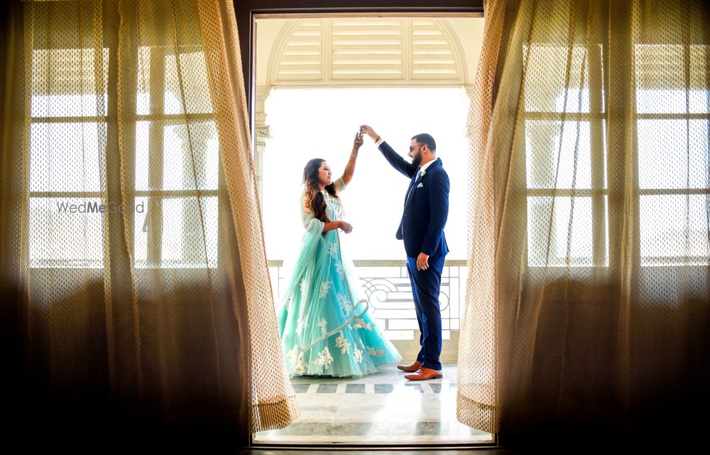 Photo By Momentous Studio - Photographers