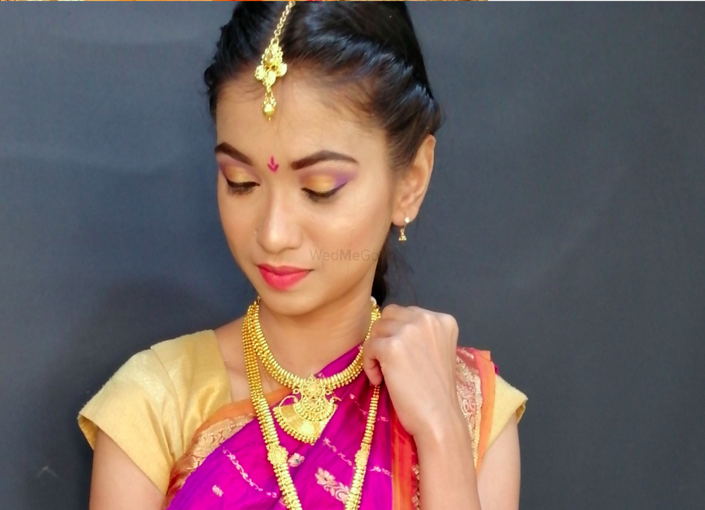Photo By Makeovers by Poojitha - Bridal Makeup