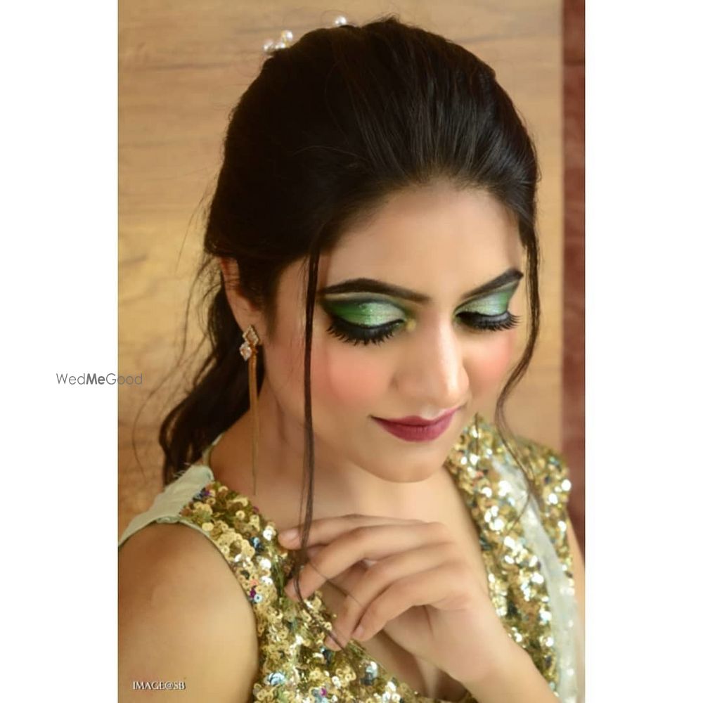 Photo By Dimple Meghwani Makeovers - Bridal Makeup