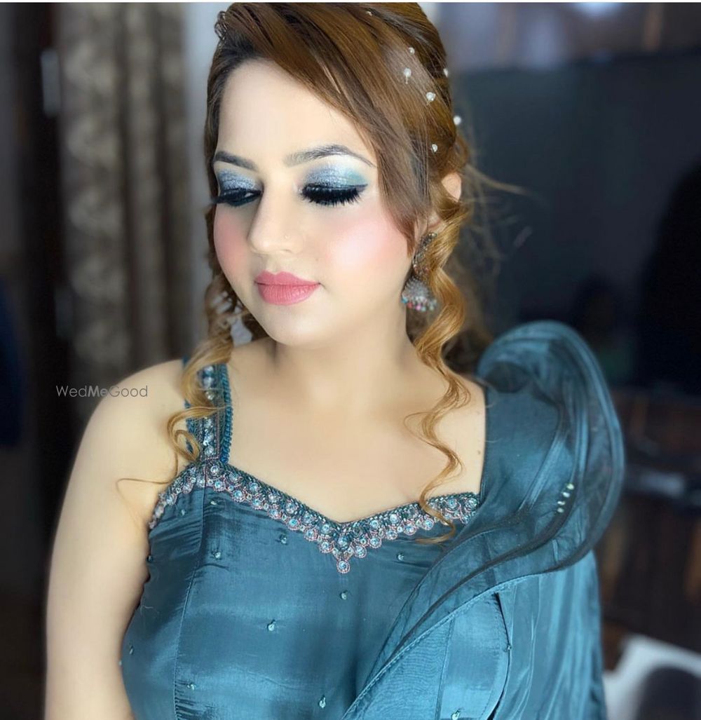 Photo By Dimple Meghwani Makeovers - Bridal Makeup